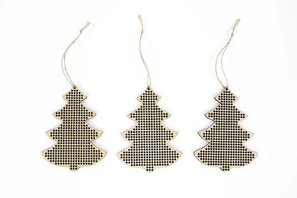 PERFORATED DECORATION TO STITCH CHRISTMAS TREE