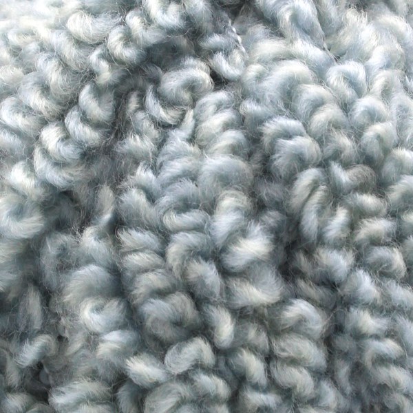 MU236 close-up