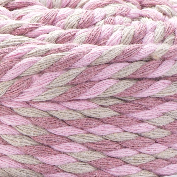 824 close-up